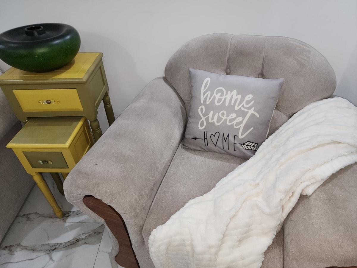 11Onessex1 In The Heart Of Kingston Ja Dn Vacations Apartment Екстериор снимка