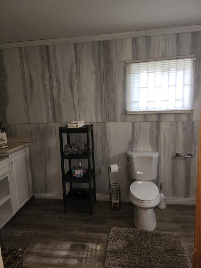 11Onessex1 In The Heart Of Kingston Ja Dn Vacations Apartment Екстериор снимка